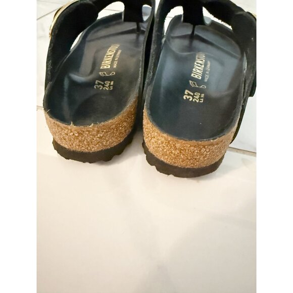 Birkenstock Gizeh Big Buckle High Shine Sandals in HIGH SHINE BLACK - Picture 8 of 10